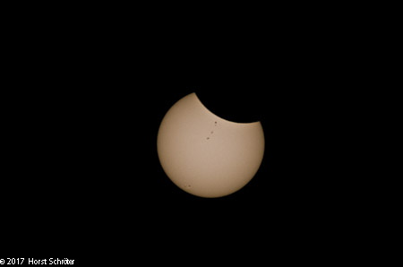 1/2500 Sek. bei f / 9,0 ISO 3200 700 mm